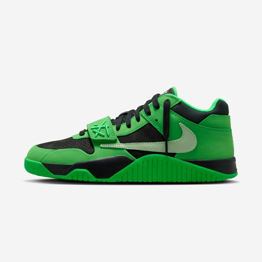 Nike Kids' Green and Black Low-Top Sneakers with Light Green Swoosh